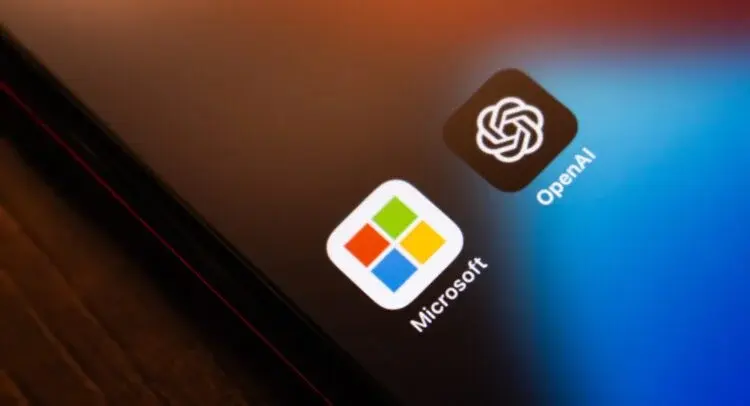 “Windows 11 Still Relies on Code From the 1990s…” Microsoft Stock (NASDAQ:MSFT) Slips on Revelation of Windows 11 Code