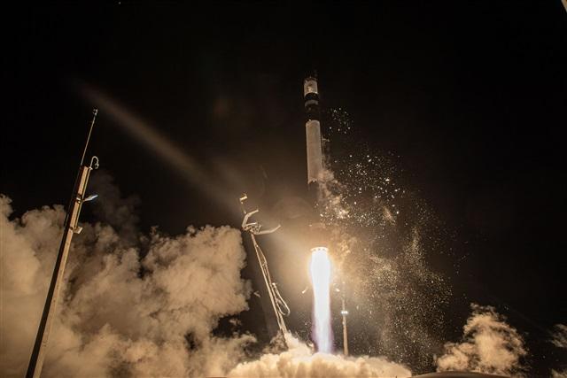 Column: The new space arms race is being fought with AI, lasers, and autonomous satellites