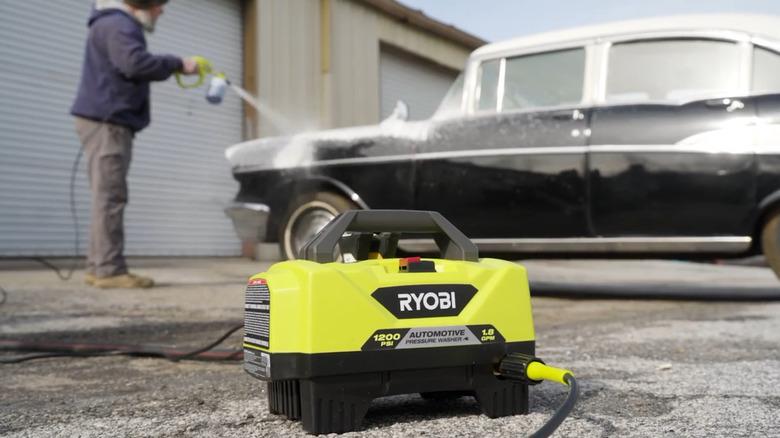 6 Cool New Gadgets For Cleaning Your Car