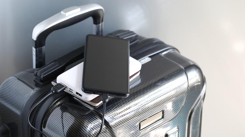 10 Foldable Gadgets That Are Perfect For Travel