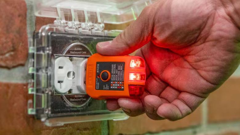 13 Cool Home Depot Gadgets Under $25 That Deserve A Spot In Your Garage